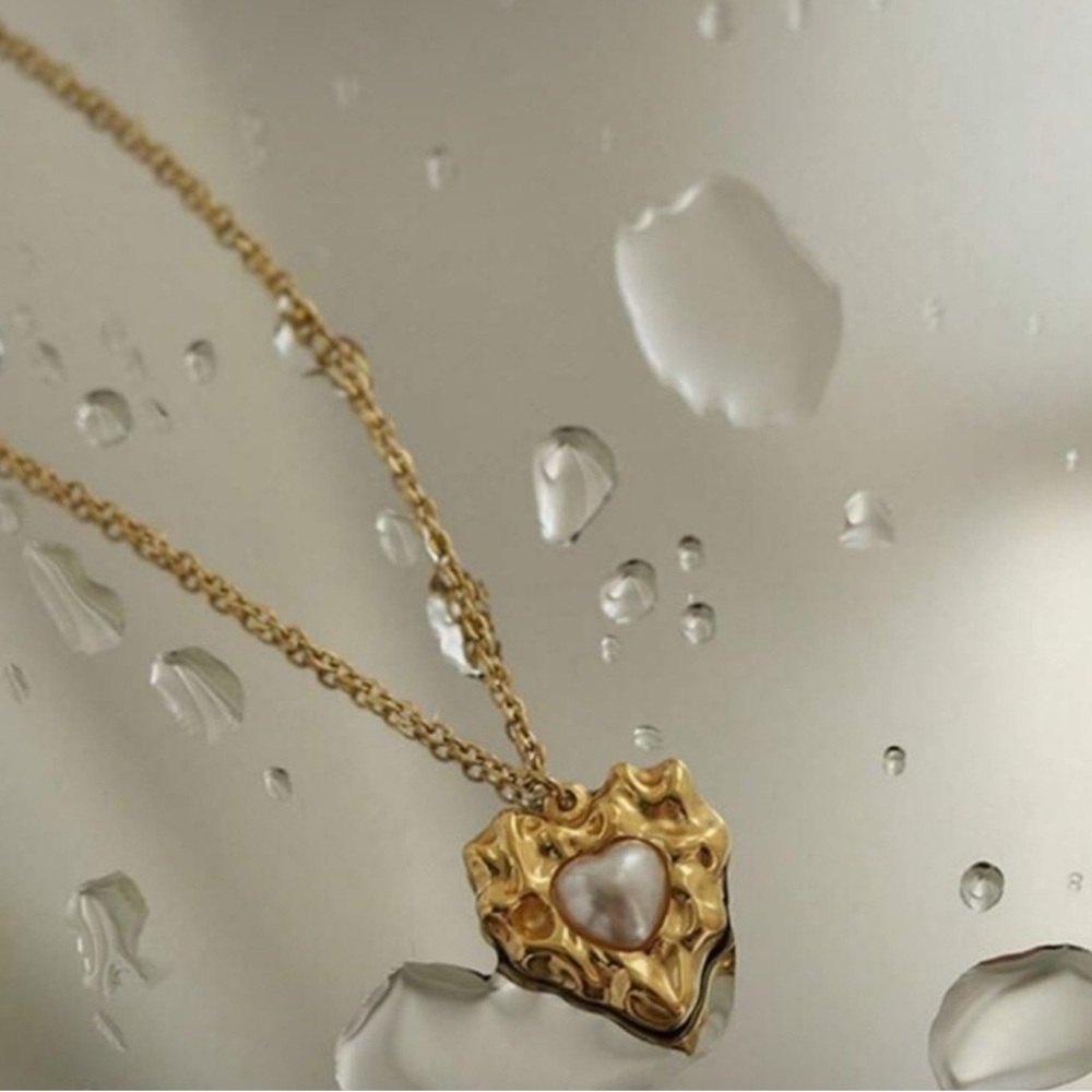 Gold Plated Stainless Steel Textured Heart Pendant Necklace | Romantic Vintage